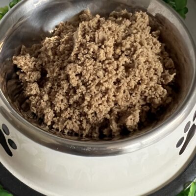 A Grade Beef Boiled / Dehydrated Topping 100g. Ingredients: Beef. No salt, sugar, preservatives.